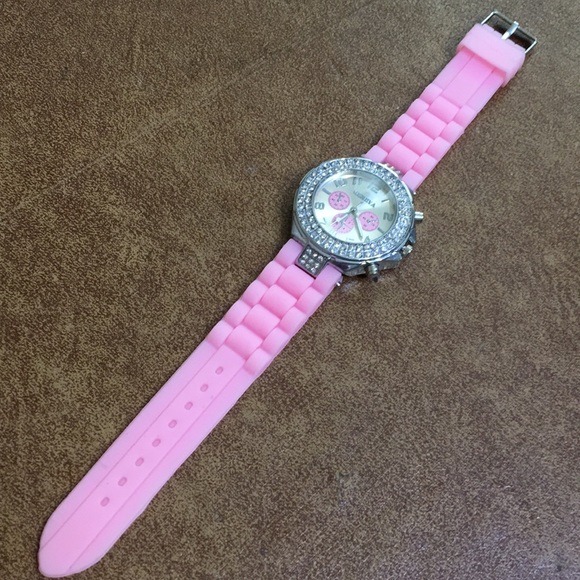 BOGO Pink Rhinestone Quartz Watch - Picture 3 of 8